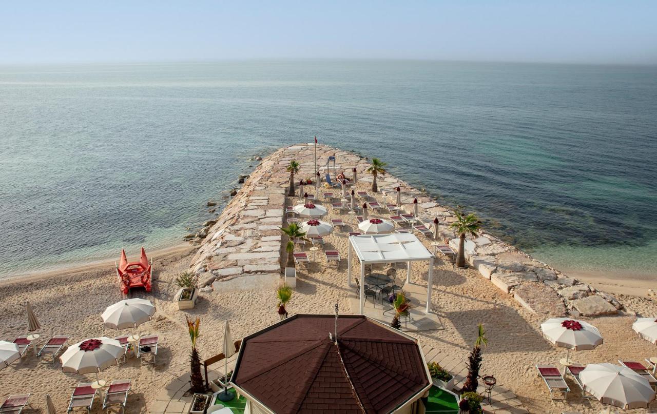 Villaggio Baia Del Monaco Manfredonia Exterior photo