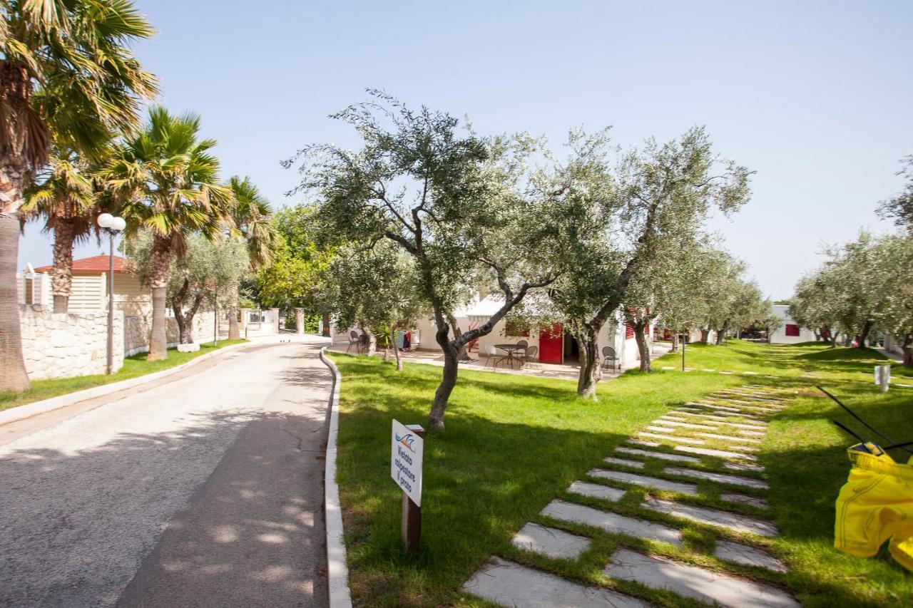 Villaggio Baia Del Monaco Manfredonia Exterior photo