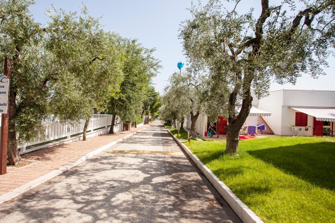 Villaggio Baia Del Monaco Manfredonia Exterior photo
